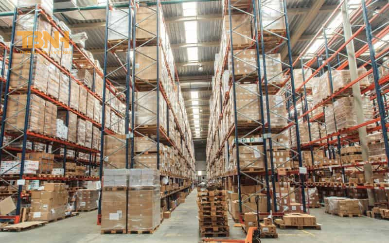 Các trang thiết bị kho hàng trong Logistics không thể thiếu 3 Kho hàng trong Logistics
