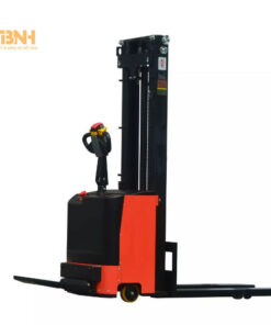 Xe nâng điện bán tự động 1500kg - NTK-BTD1.5T 6 Xem xét kích thước pallet, sàn làm việc để lựa chọn xe nâng phù hợp