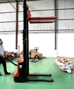 Xe nâng tay điện 2 tấn