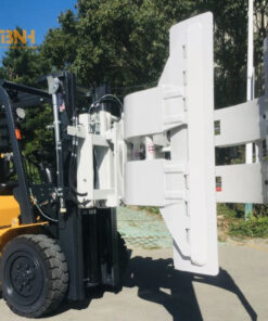 Càng kẹp lốp xe giúp đảm bảo lốp tránh các tác động hư hại