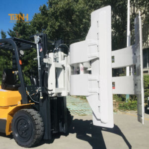 Càng kẹp lốp xe giúp đảm bảo lốp tránh các tác động hư hại