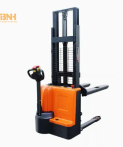 Xe nâng bán tự động 1/1.5/2 tấn 4 Xe nâng bán tự động 1/1.5/2 tấn có thiết kế nhỏ gọn