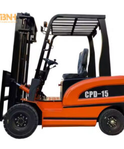 Xe nâng điện 1 tấn được thiết kế hiện đại, tăng tính an toàn cho người vận hành