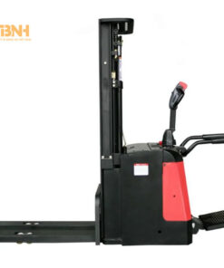 Xe nâng điện 500kg tiết kiệm nhiên liệu hơn so với các loại xe khác