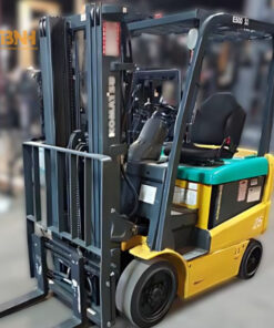 Xe nâng điện ngồi không gây tốn nhiều sức lực khi vận hành