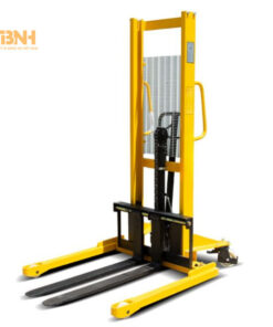 Xe nâng tay cao càng rộng NTK-XNTCCR1T 6 Xe nâng tay cao càng rộng có thể nâng hạ các loại máy móc, thiết bị có tải trọng lớn