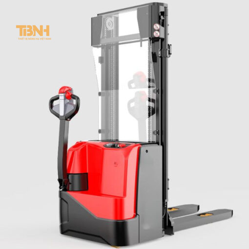 Xe nâng tay cao điện 1.5 tấn, chiều cao 1600 đến 3500mm có 2 càng nâng đỡ và di chuyển hàng hóa