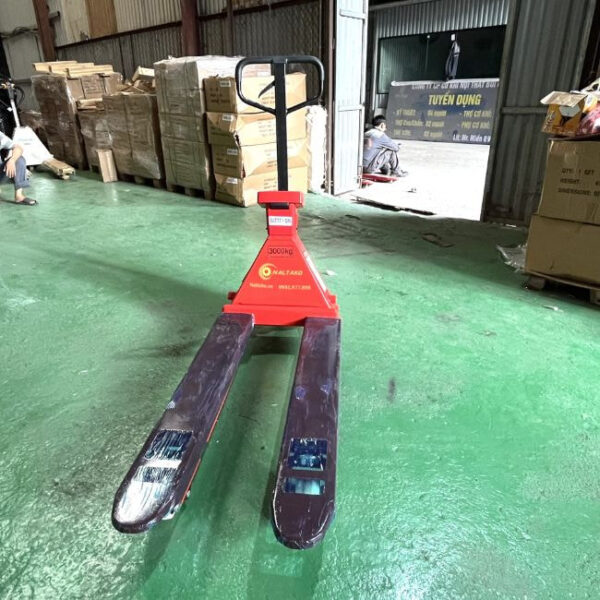 Xe nâng tay có cân NTK-XNTGC 5 xe nang tay co can ntk xntgc 666 thietbinangha e1758686182793