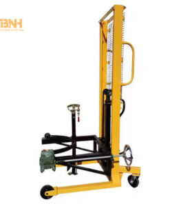 Xe nâng thùng phuy bằng tay NTK-XNTP300 7 Khung xe nâng thùng phuy bằng tay được cấu tạo từ thép chắc chắn