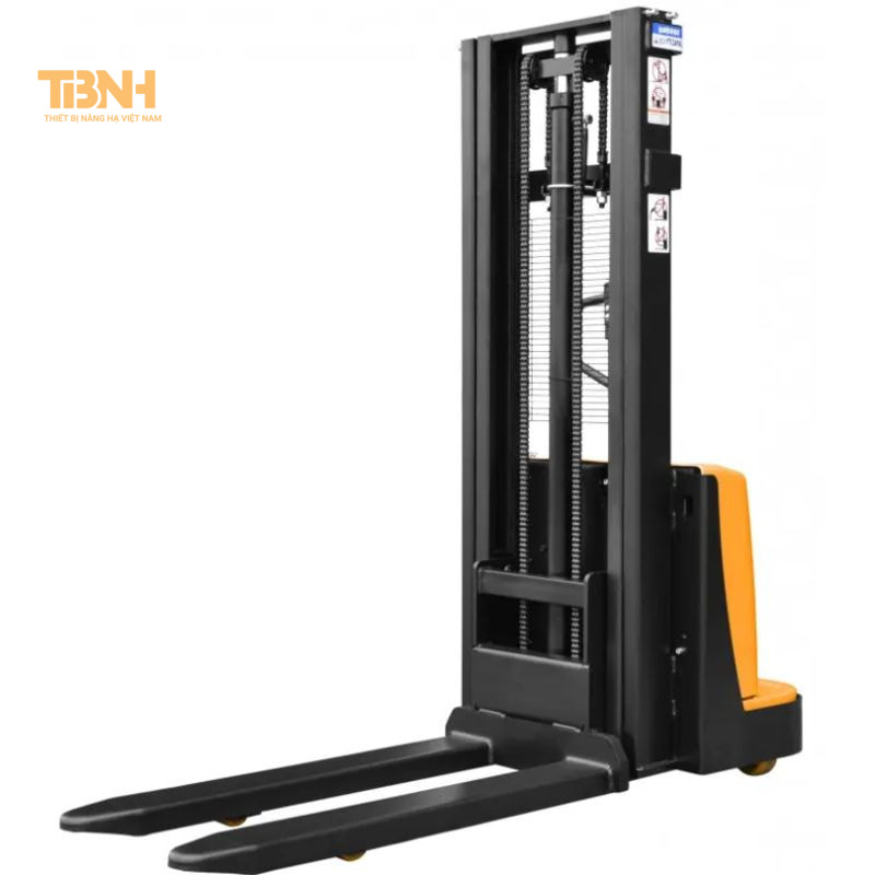 Những lưu ý khi vận hành xe nâng tay điện 5 Cần bảo quản xe nâng cẩn thận giúp nâng cao tuổi thọ xe