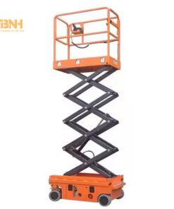 Xe nâng người tự hành cắt kéo mini 3 đến 10m 5 Xe nâng người tự hành cắt kéo mini 3 đến 10m có sàn làm việc đảm bảo thoải mái cho 1 đến 2 người