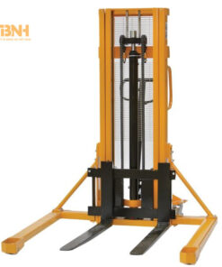 Xe nâng tay cao 2 đến 3m, càng rộng 1400mm loại 1 tấn 3 Xe nâng tay cao 2 đến 3m càng rộng 1400mm loại 1 tấn được ứng dụng trong các ngành nghề khác nhau