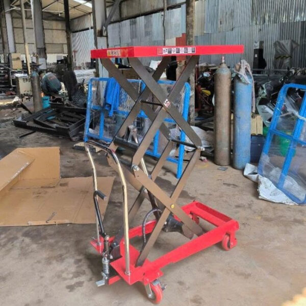 Xe nâng mặt bàn 500kg - 1.5m