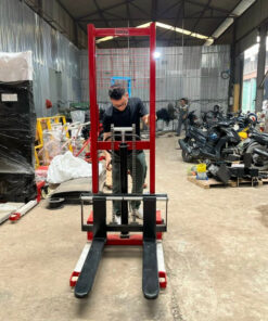 Xe nâng tay cao 1 tấn