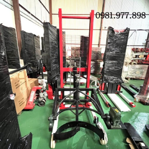 xe nang thung phuy bang tay 2222 thietbinangha e1758683910458