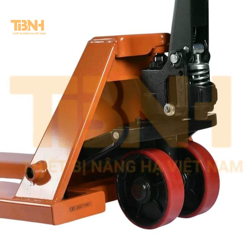 Xe nâng tay thấp 3 tấn 29 Xe nâng tay Noblelift 3 tấn được ưa chuộng