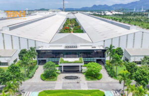 Nhà máy và nhà xưởng