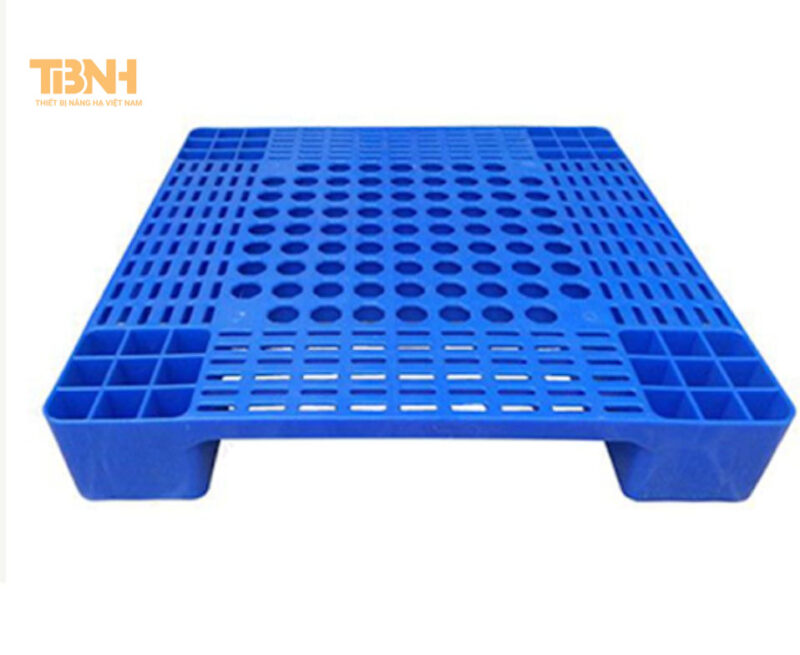 Pallet Nhựa Xuất Khẩu Là Gì? Nên Mua Pallet Ở Đâu? Pallet nhựa chống nấm mốc và vận chuyển an toàn hơn pallet gỗ