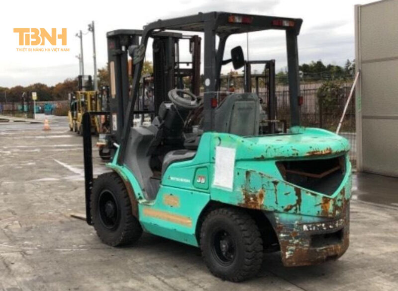 Xe Nâng Cũ Bình Dương Mua Ở Đâu Uy Tín? 4 Thị trường xe nâng tay cũ Bình Dương rất sôi động nhờ có nhiều doanh nghiệp xuất hiện