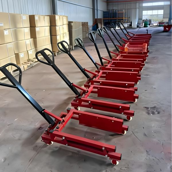 Xe đẩy giỏ nhựa tiêu chuẩn 2 Xe nâng thùng nhựa sử dụng chất liệu cao cấp, vận hành mượt mà