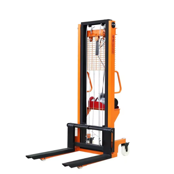 Xe nâng tời điện 2 tấn - nâng cao 2m 6 Xe nâng tời điện 2 tấn - nâng cao 3m có hệ thống tời kéo PA1000 truyền lực khỏe khoắn, nâng hạ ổn định